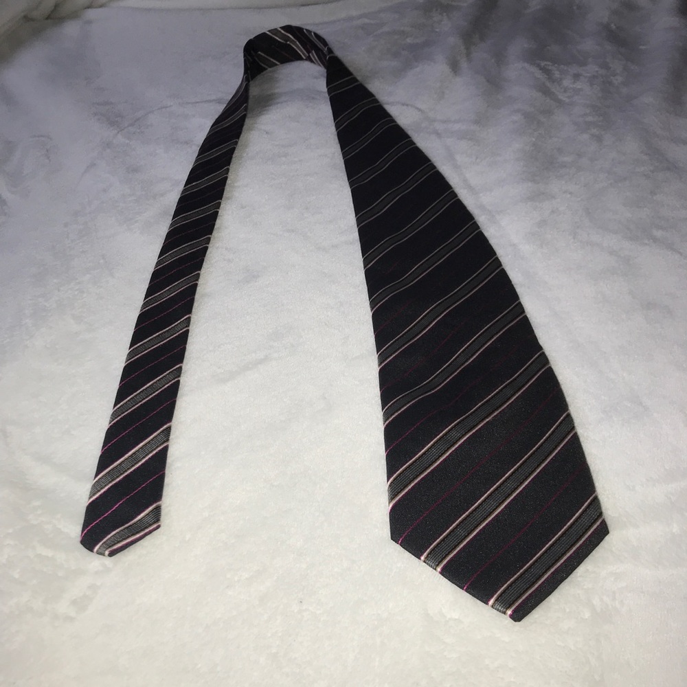 Ermenegildo Zeno tie in amazing condition
